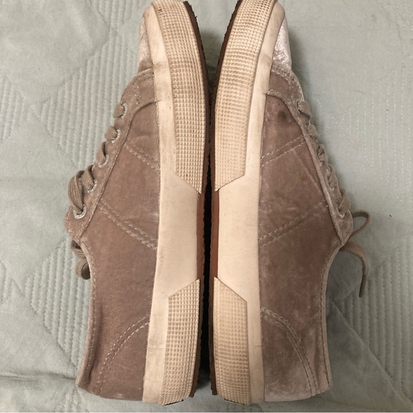 Superga Velvet Sneakers Skate Shoes Womens Size 7 Beige Tan S00DJRO - Picture 7 of 16